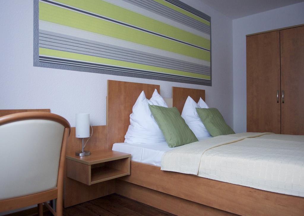 Hotel Vier Loewen Traben-Trarbach Oda fotoğraf